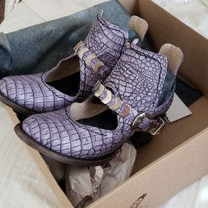 Freebird by Steven Purple Croco Blades